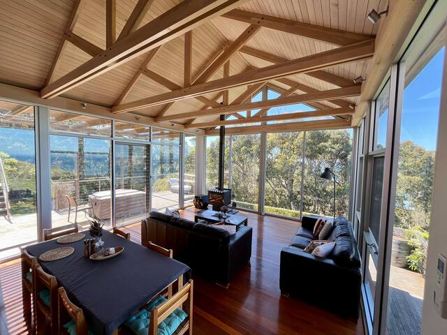 Ocean-side retreat with bush & farm views gallery image 4