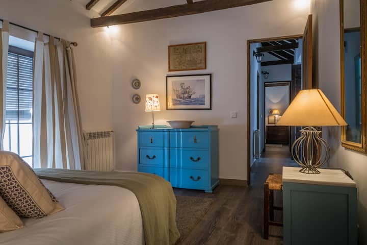 Pitu bedroom | hallway