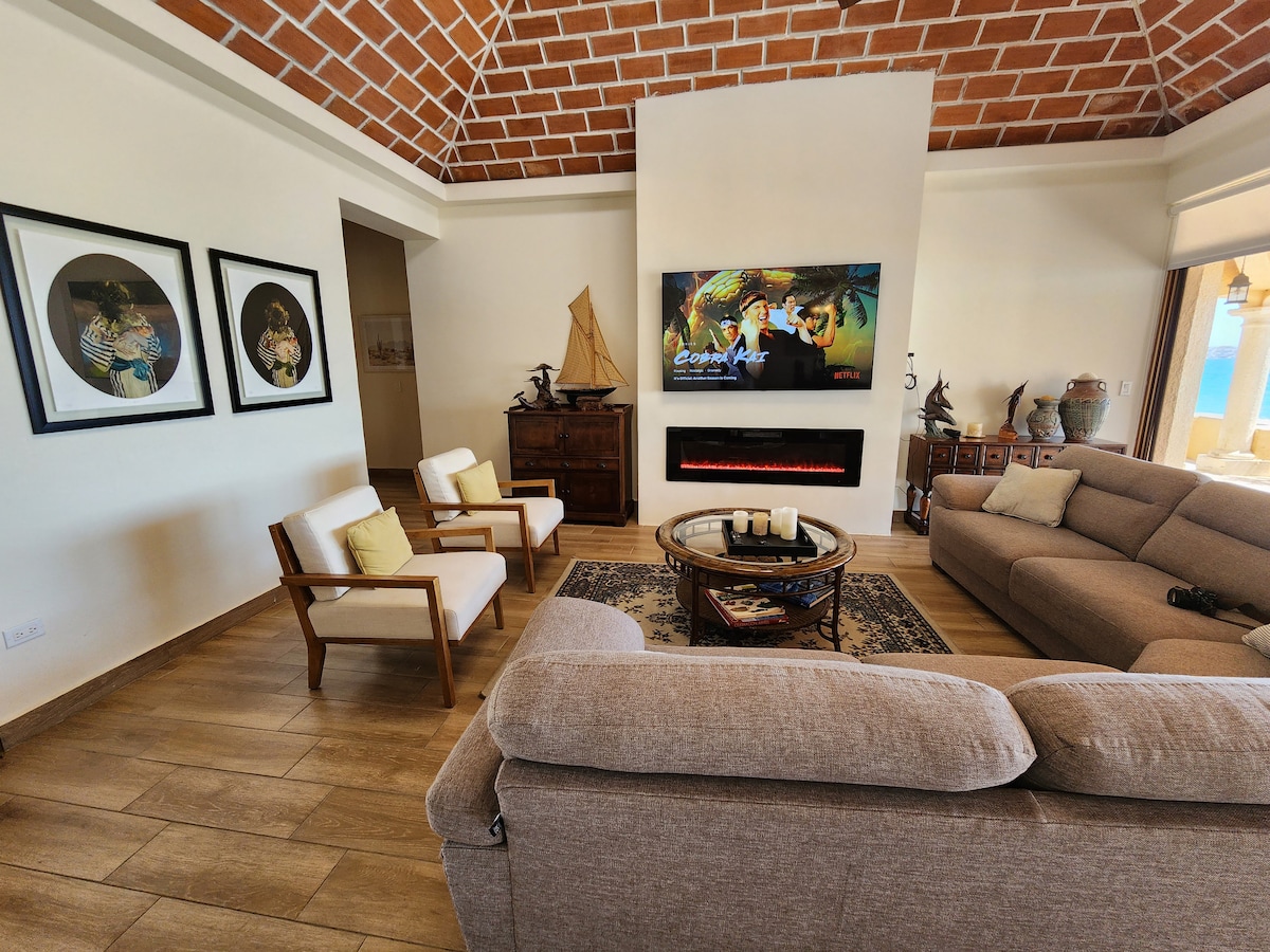 Popular Airbnb listing: Beachfront w/private pool(Heated) 4bedroom Home in Guaymas