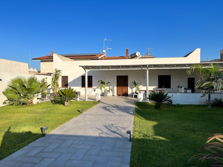 Villa Bianca A Due Passi Dalla Spiaggia - Mazara del Vallo