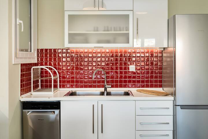 #Apollo: Luxe Aristotelous penthouse w/ city view gallery image 3