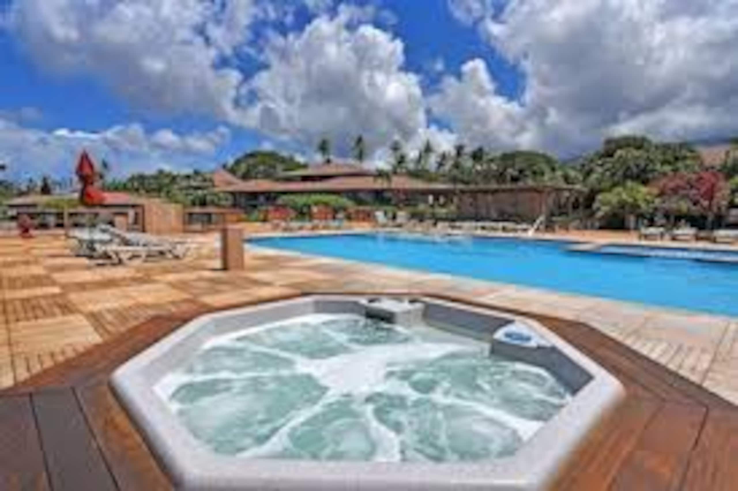 Condo in Lahaina · ★5.0 · 1 bedroom · 2 beds · 2 baths - Image 37