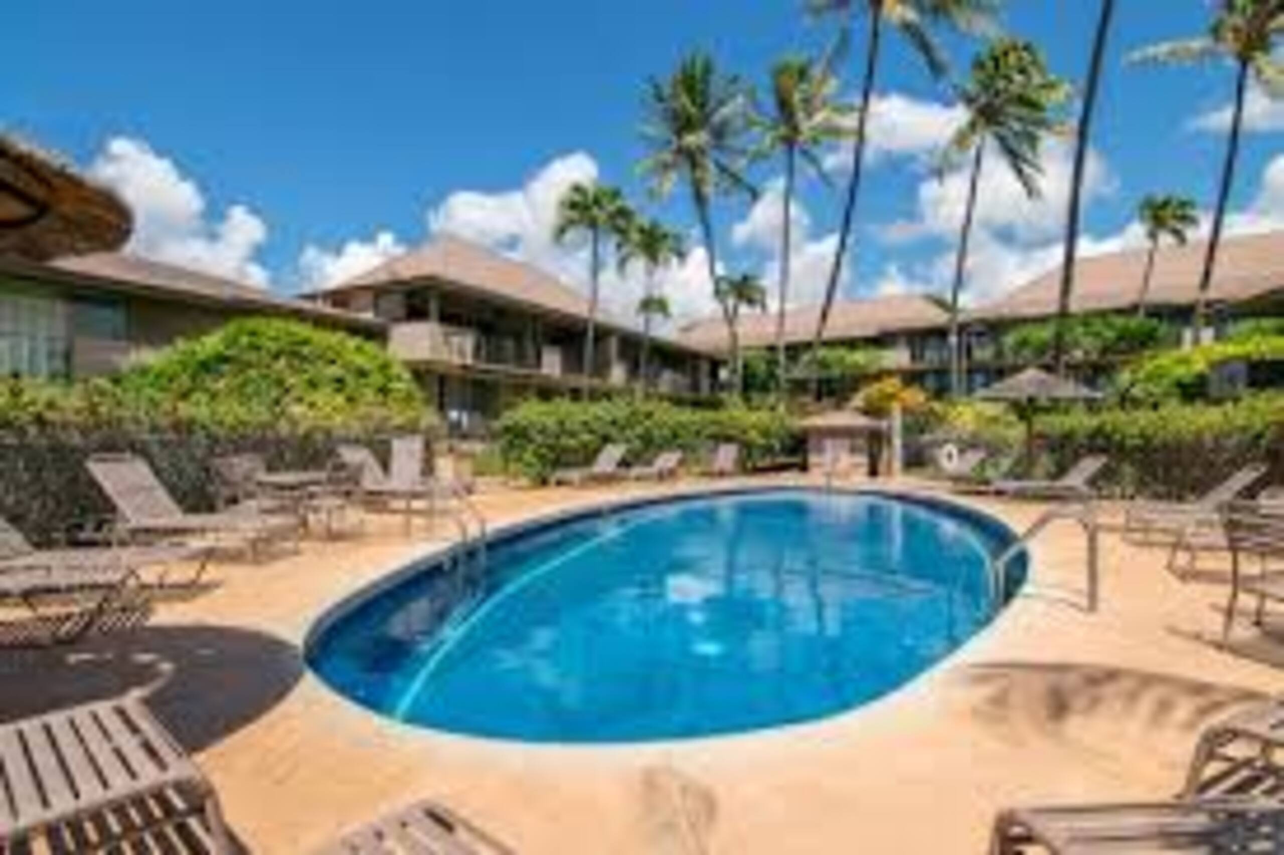 Condo in Lahaina · ★5.0 · 1 bedroom · 2 beds · 2 baths - Image 31