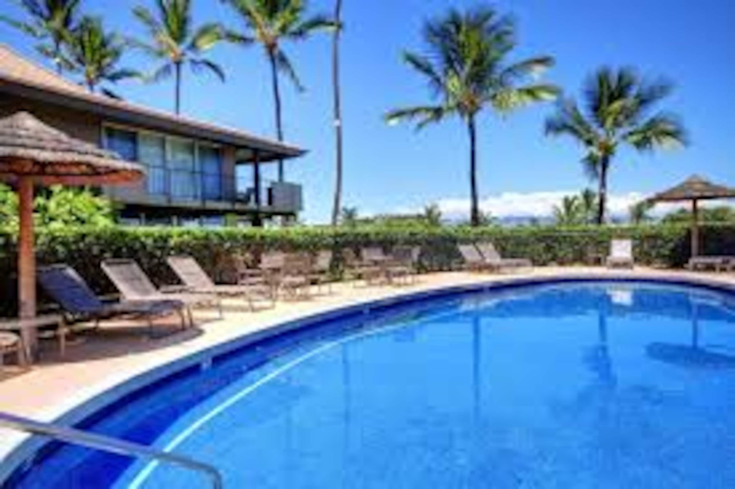 Condo in Lahaina · ★5.0 · 1 bedroom · 2 beds · 2 baths - Image 33