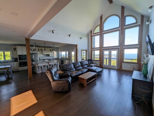 The View gallery image 3