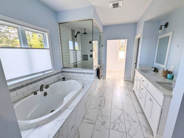 The View gallery image 5