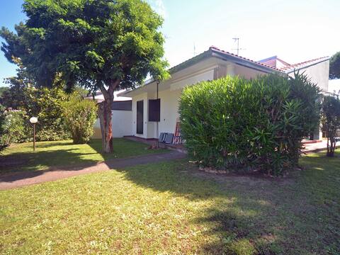 Ground floor villa with corner garden and patio