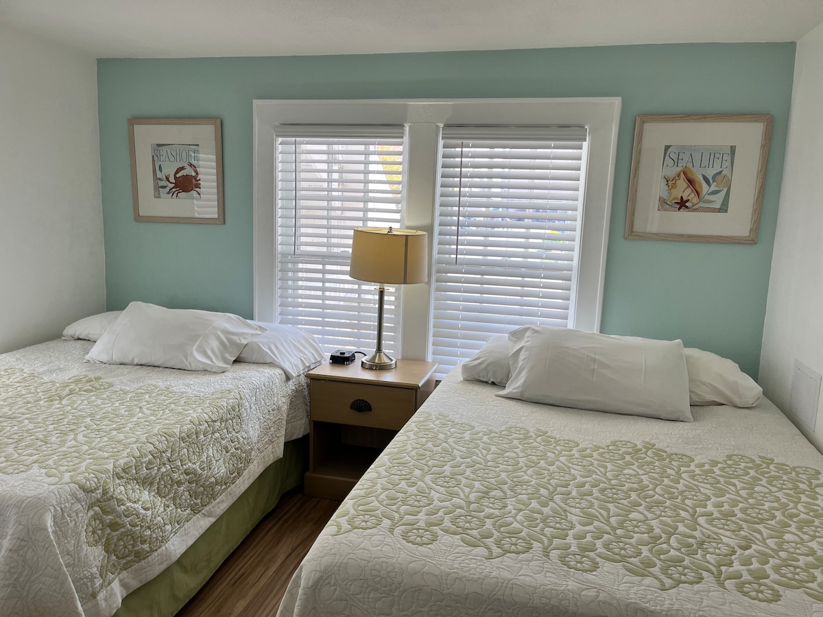 Slaapkamer # 1 met twee tweepersoonsbedden