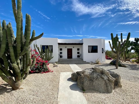 Private Oasis · Pool, Roof Deck & Scenic Views