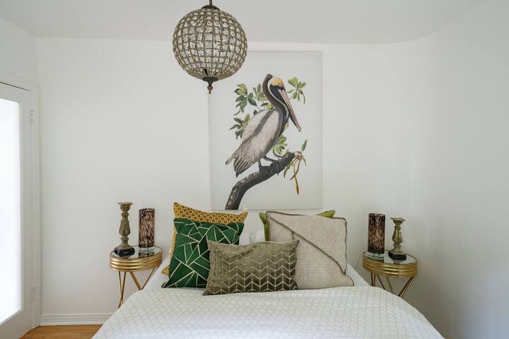 2 Private Homes – Views & Pool – 6 beds / 6 baths! gallery image 5