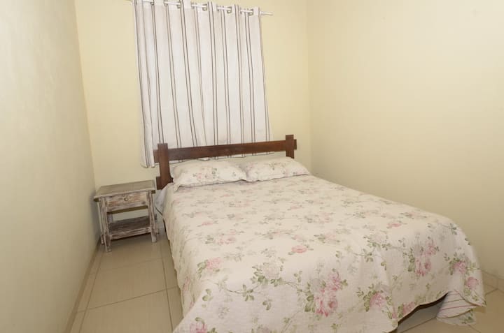 בית 2 - חדר שינה 3 - מיטה זוגית אחת