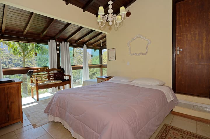 סוויטה 1 - מיטה זוגית ומיטת יחיד אחת