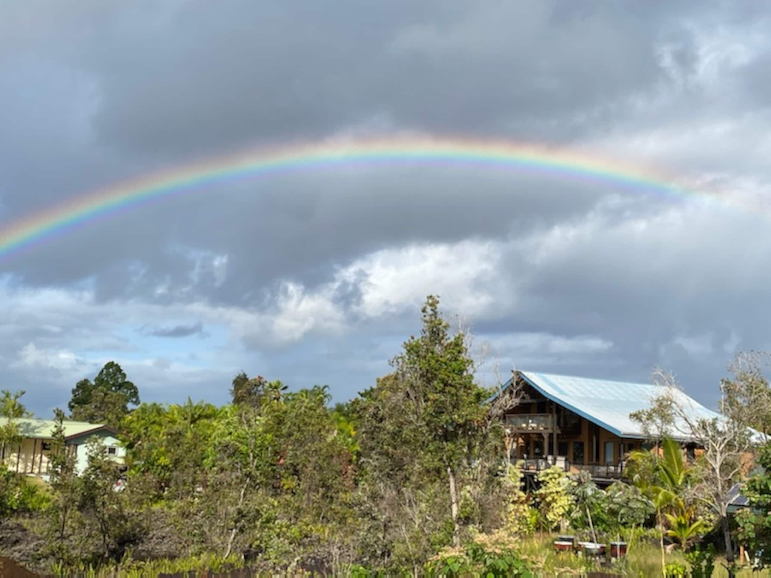 Home in Pahoa · ★5.0 · 2 bedrooms · 2 beds · 2 baths - Image 32