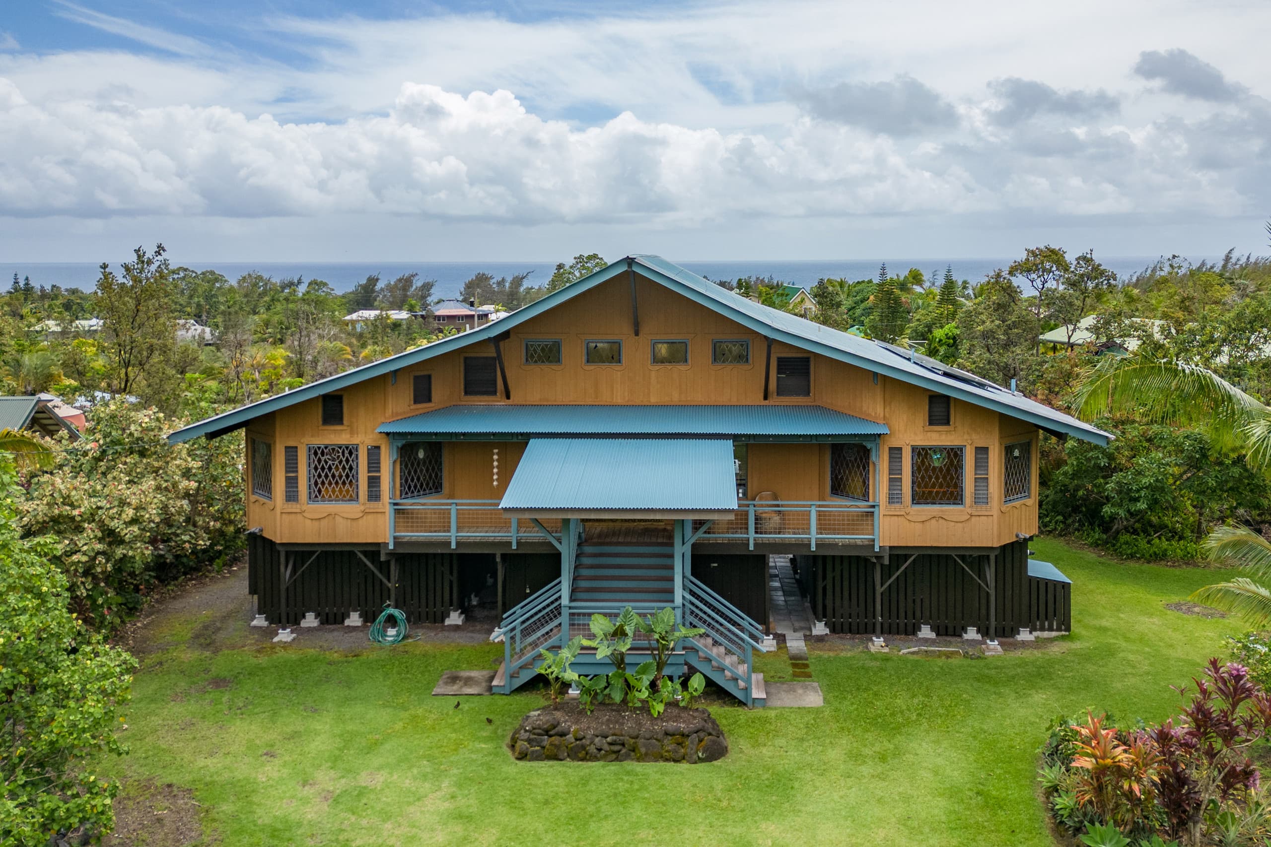 Home in Pahoa · ★5.0 · 2 bedrooms · 2 beds · 2 baths - Image 33