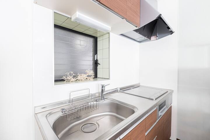 4min from JR Sta, 15min to Akihabara, free parking gallery image 3