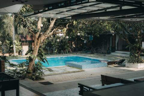 UMA Private VILLA with Pool, Garden and Pavilion