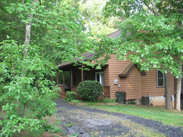 Top 12 PetFriendly Cabins In Luray, Virginia Updated 2024 Trip101