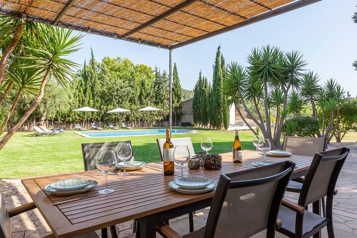 Sa Viña- stunning villa with a private land & pool gallery image 4