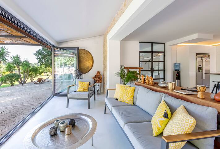 Sa Viña- stunning villa with a private land & pool gallery image 5