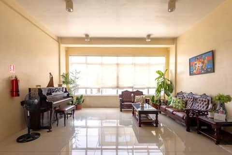 Bed & Breakfast - FIBR Wifi Hot Shower City Proper