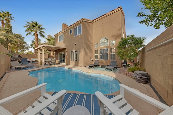 Henderson House Vacation Rentals - Nevada, United States | Airbnb - Luxury Rentals With Pool Views In Henderson