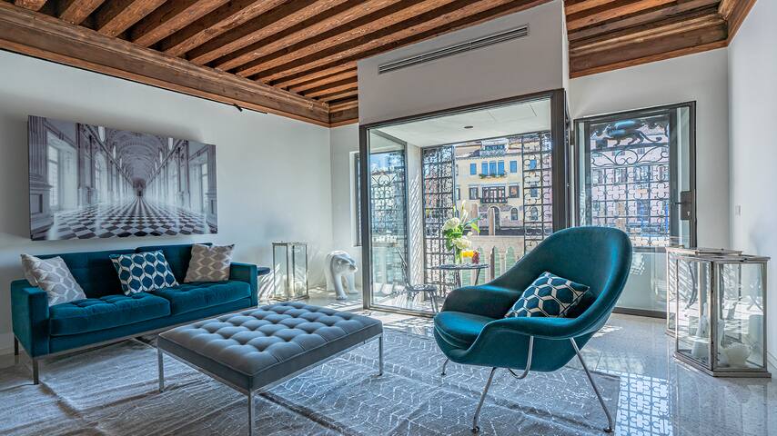 La Loggia Grand Canal gallery image 2