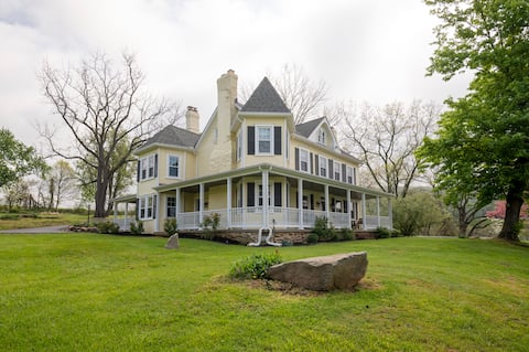 1813 circa Historical Farmhouse