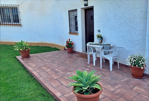 Top performing Airbnb: +Charming Apartment-Central-Garden and Porch in Torremolinos