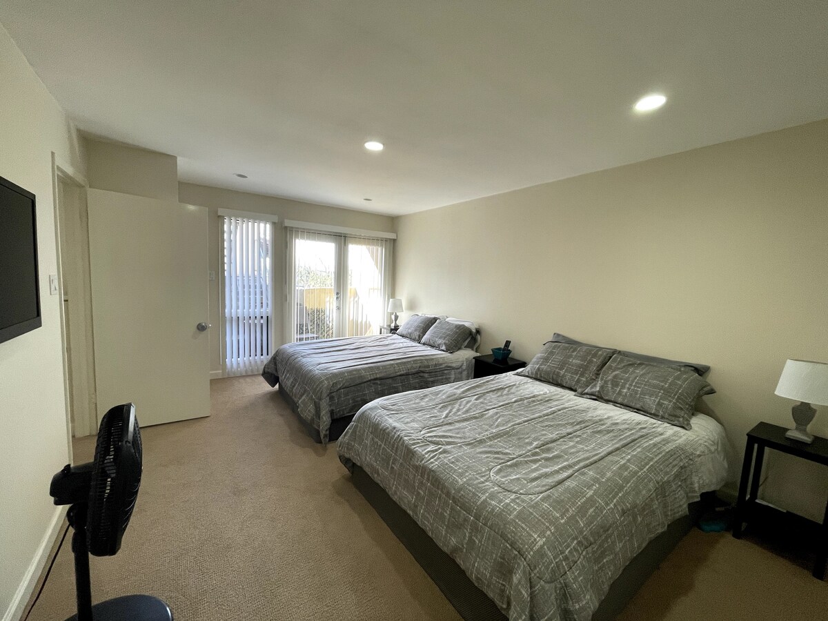 Downtown/Whole Foods HQ - Executive Road Suite