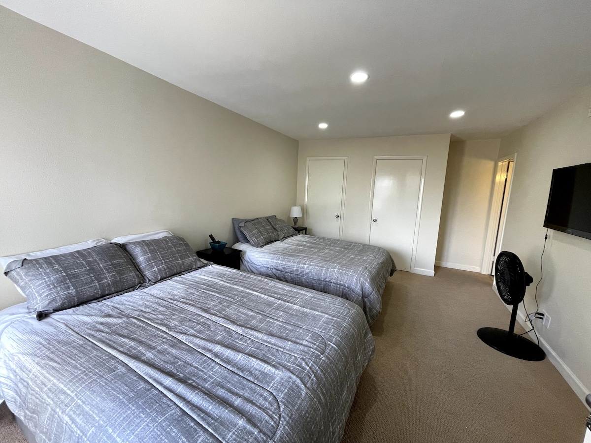 Downtown/Whole Foods HQ - Executive Road Suite