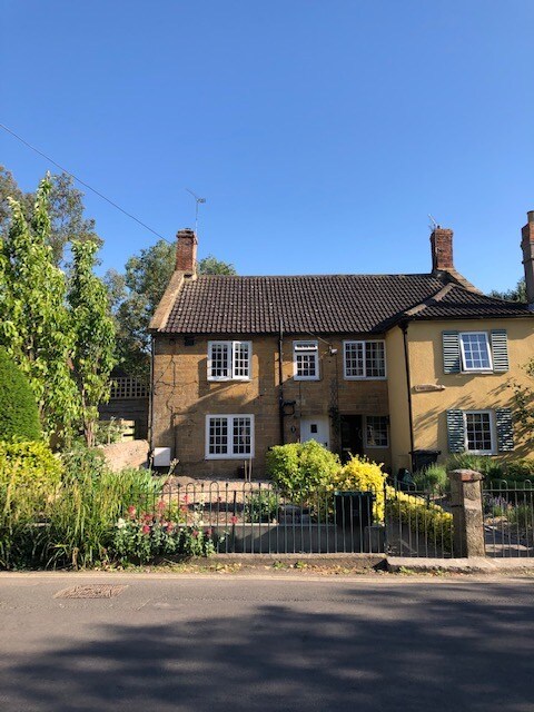 Beautiful 2 bedroom cottage in Martock, Somerset Cottages for Rent in