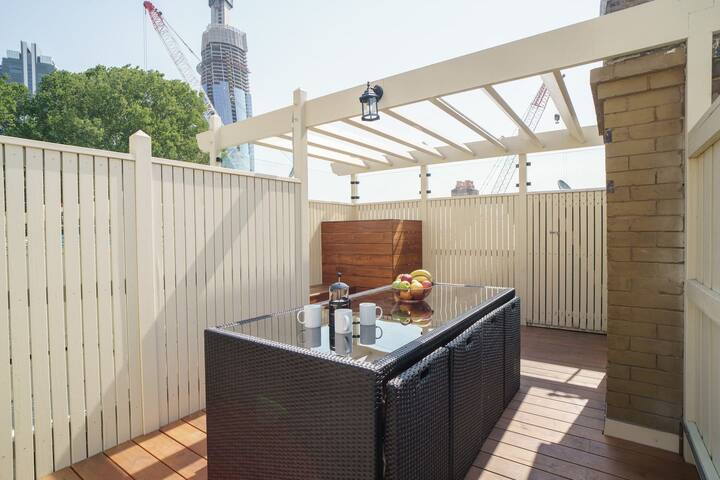 Water Front 6 Bedrooms The Rocks 2 Apartments #34 gallery image 3