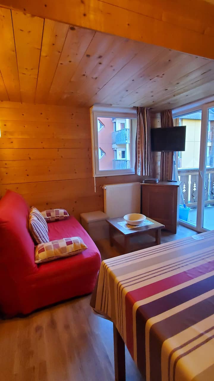 Ტერასა ლაუნჯი