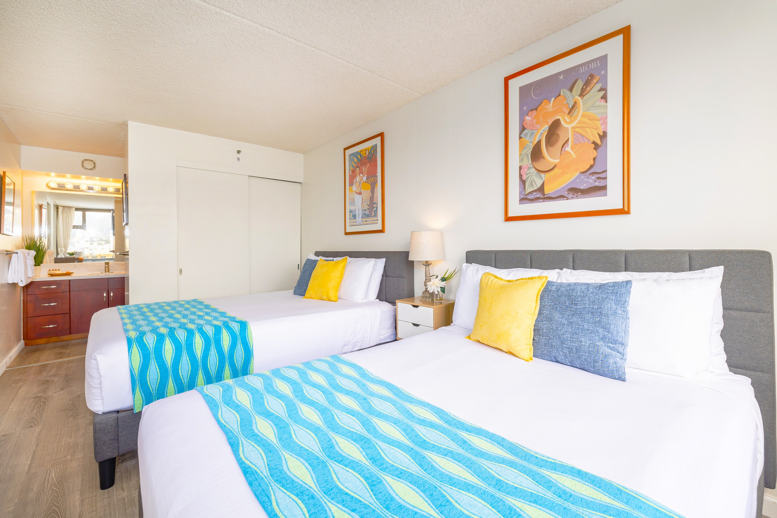 Condo in Honolulu · ★4.72 · 1 bedroom · 3 beds · 1 private bath - Image 16