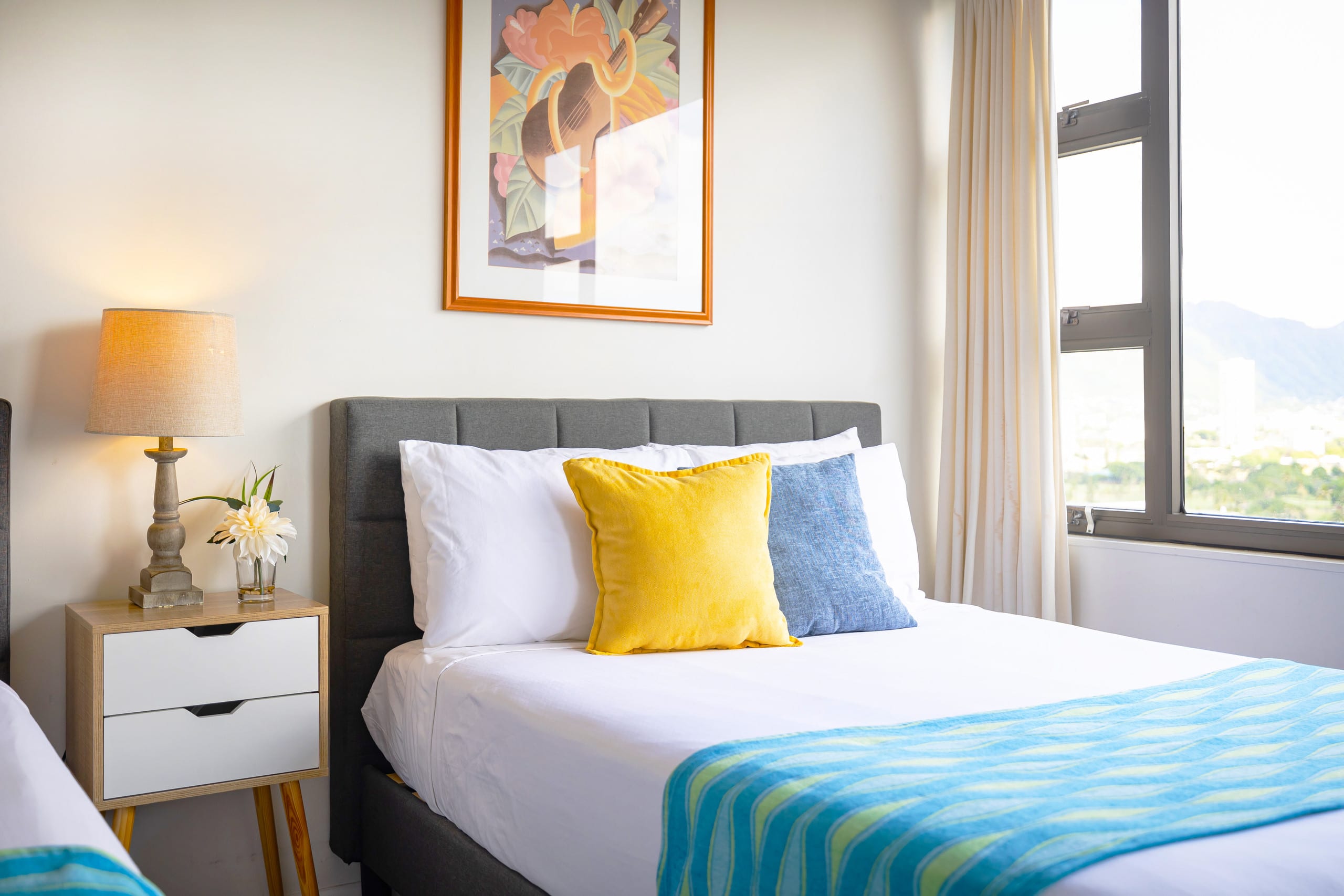 Condo in Honolulu · ★4.72 · 1 bedroom · 3 beds · 1 private bath - Image 15