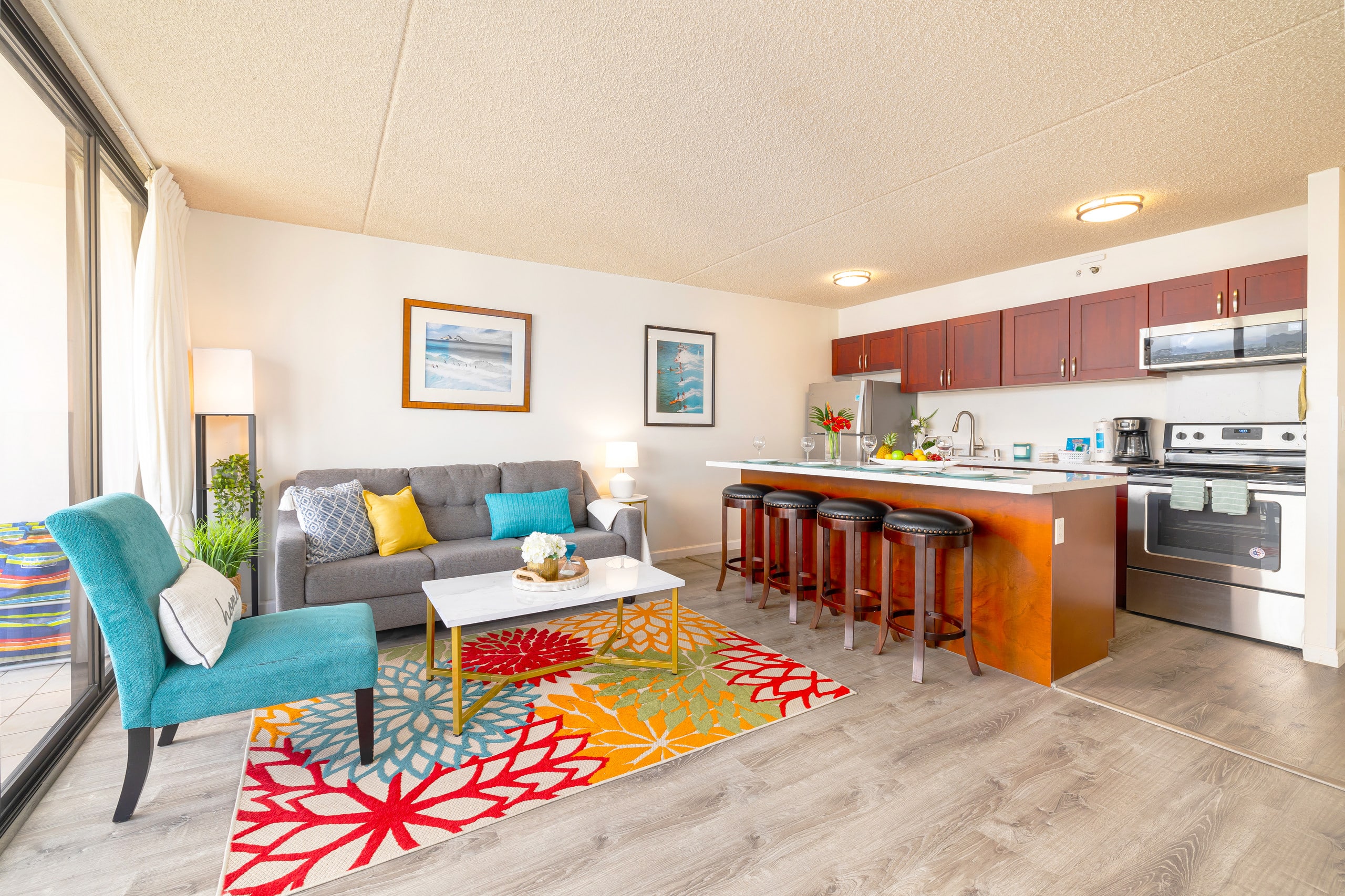 Condo in Honolulu · ★4.72 · 1 bedroom · 3 beds · 1 private bath - Image 3