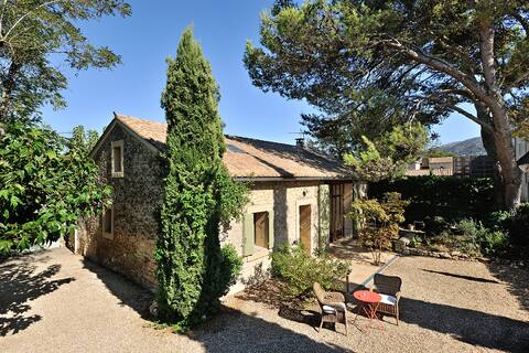 Minique and Popi's House