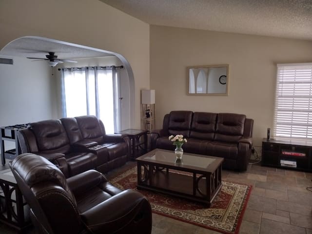 Luxe Furnished 1-story Home Near Airport TradrJoes