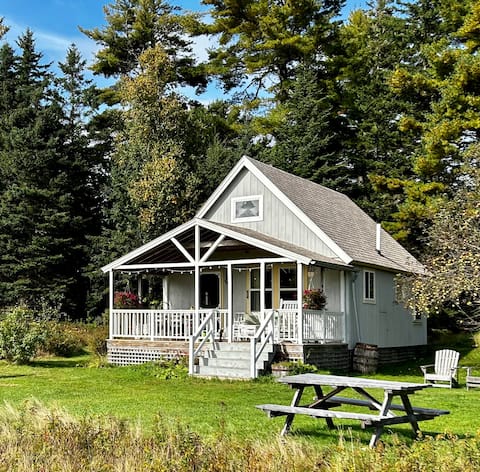 Blueberry Cottage at Crabtree Neck Cottages
