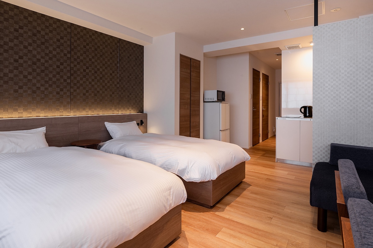 Asakusa Kuramae Free Wi-Fi！NewOpen Family Room#1 - Hotels for Rent in  Taitō-ku, Tokyo, Japan - Airbnb