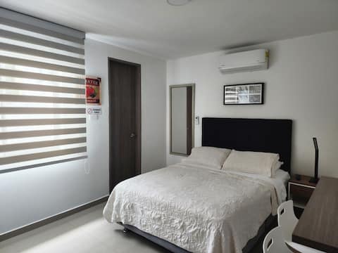 Top performing Airbnb: 202 · Cozy Studio Apartment · Double Bed, A/C in El Lido