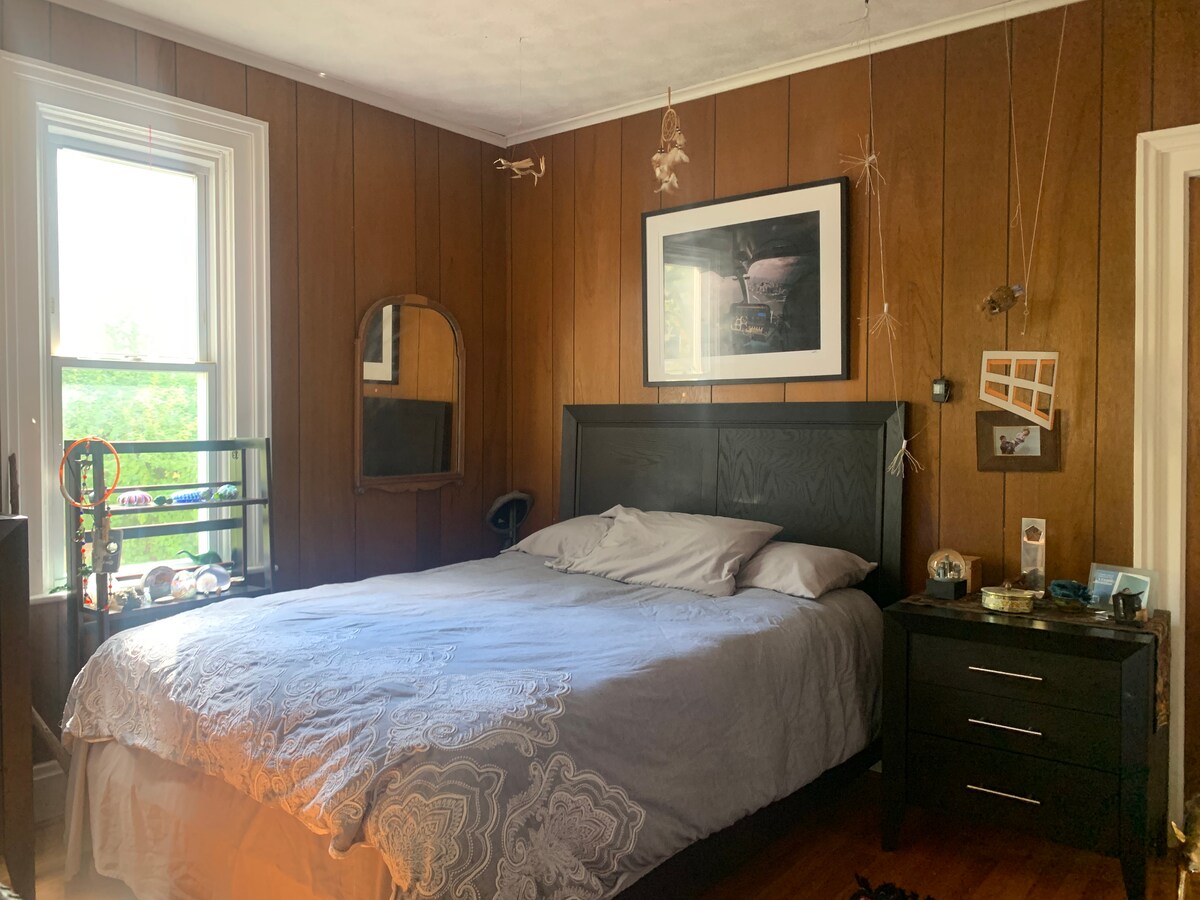 غرفة النوم 2