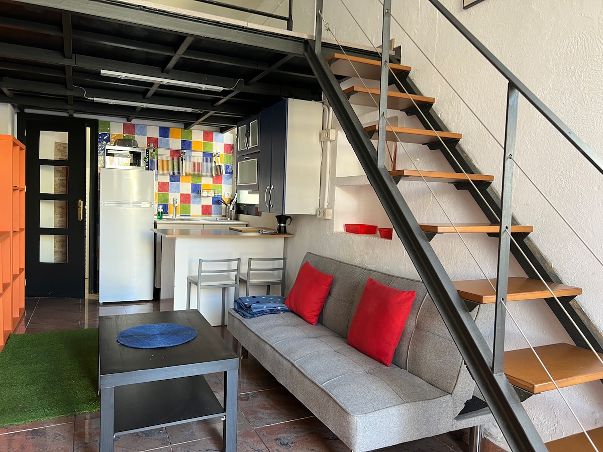 Successful Airbnb property: Studio Casita in Triana - Aloha Sevilla in Barrio León