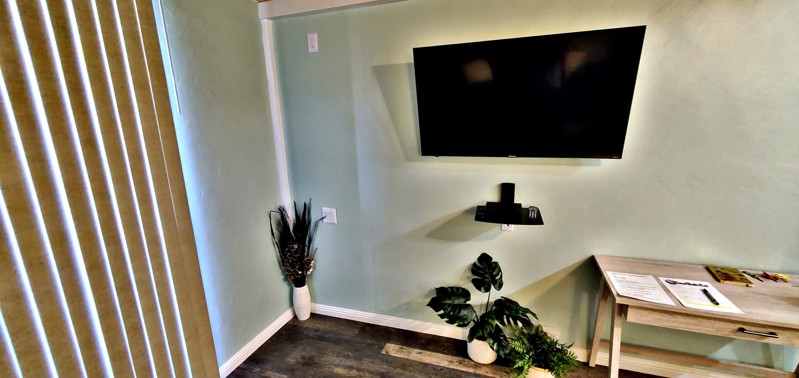 Condo in Kailua-Kona · ★4.95 · 1 bedroom · 2 beds · 1 private bath - Image 21