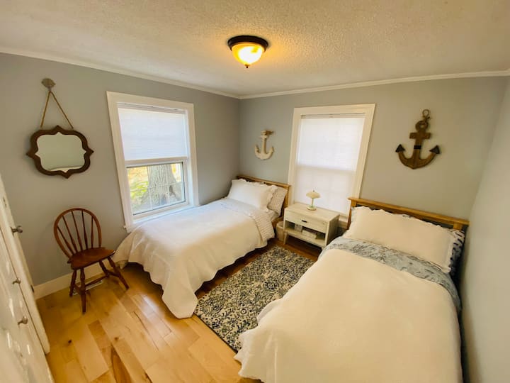 3号卧室，一楼，两张单人床，记忆绵，超级舒适