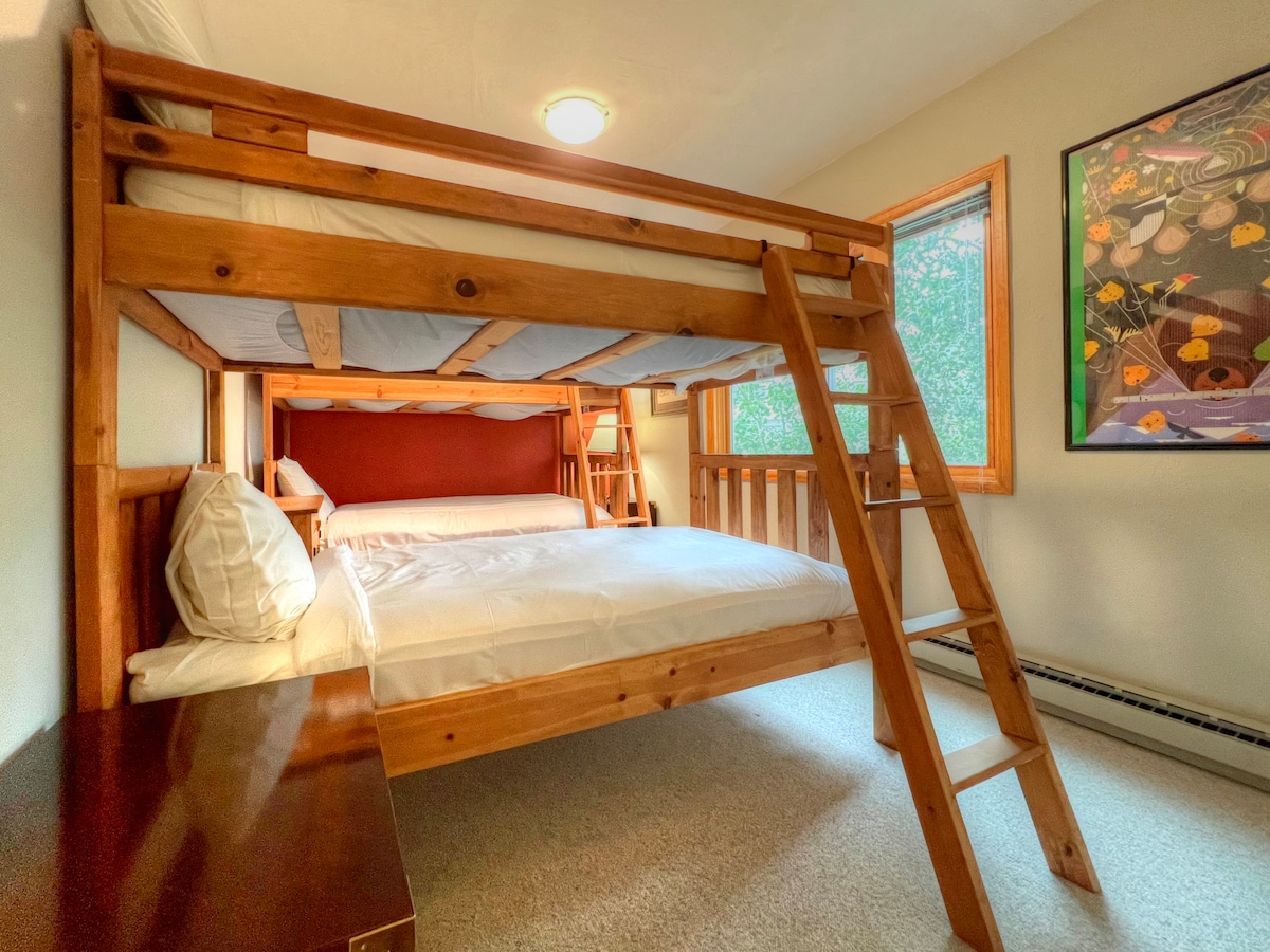 Outrun J3, Crested Butte Vacation Rental