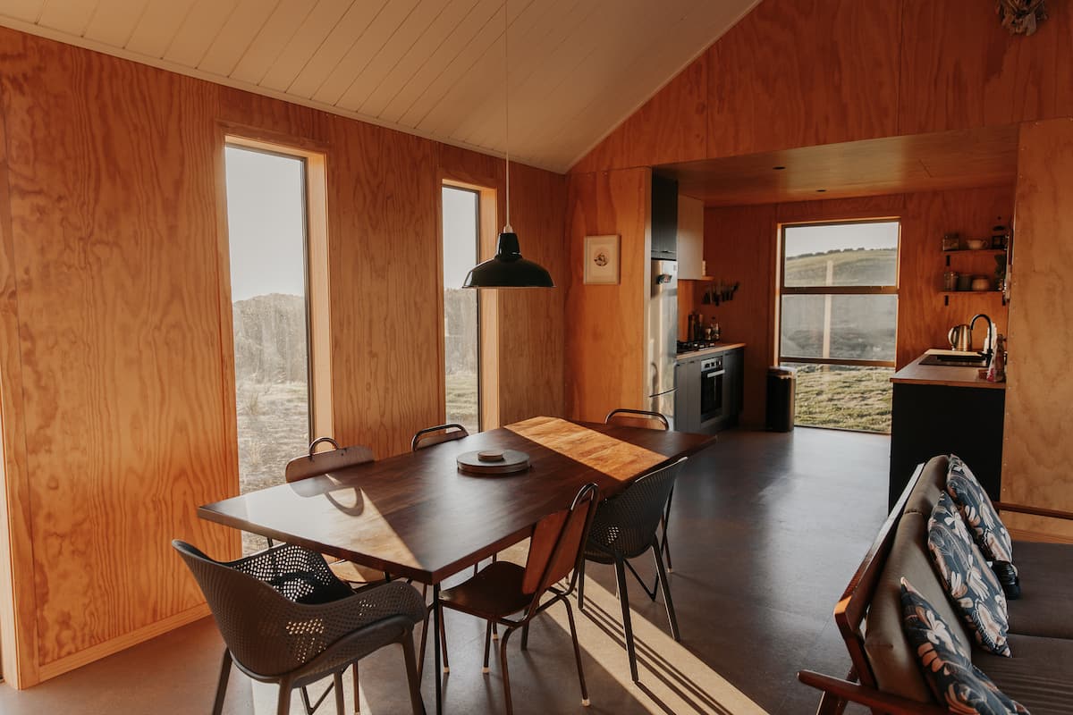 Tiroroa - our barn with an ‘extensive view’ — photo 5