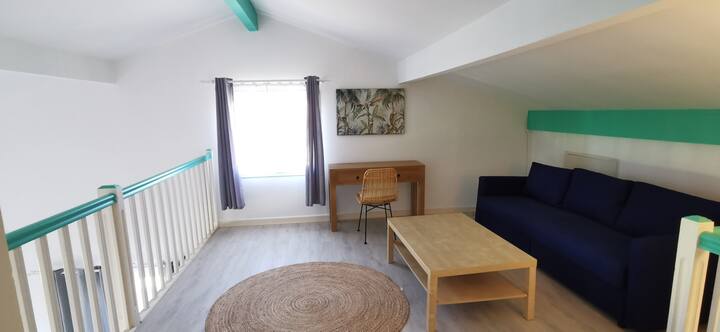 Sofá cama Mezzanine 
de 2 plazas 
Mesa de trabajo/computadora