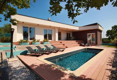Villa Senorita - relax or action - it's up to you.