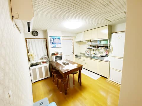 [One-floor] 3 Japanese-style rooms ♪  8 people